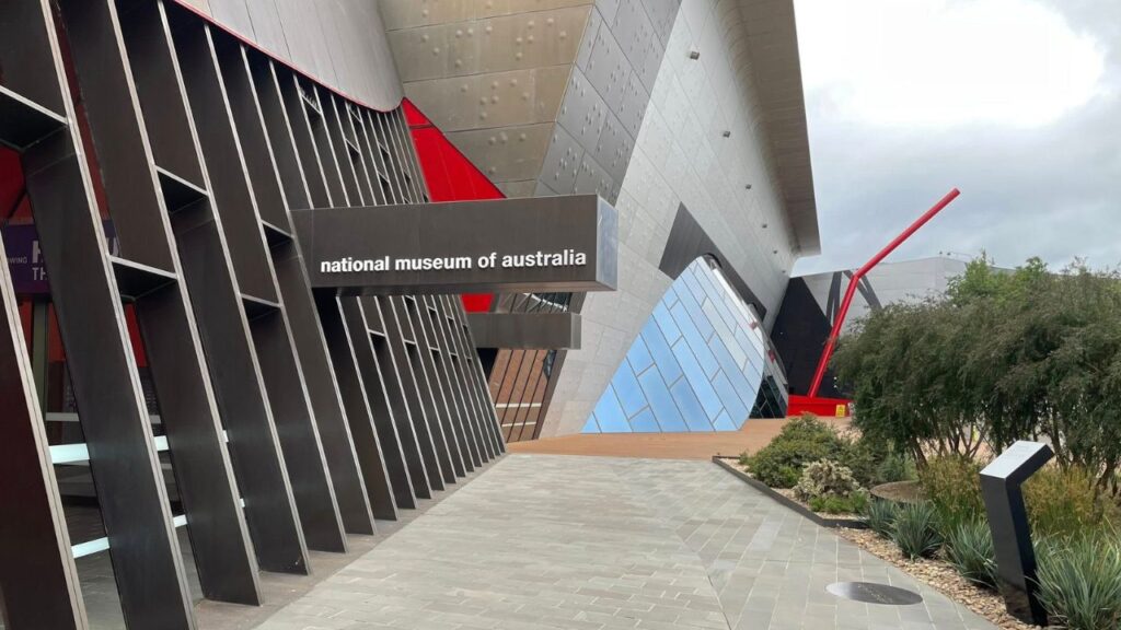 LinkedIn Update Canberra with Sue Ellson at National Museum of Australia Cafe
