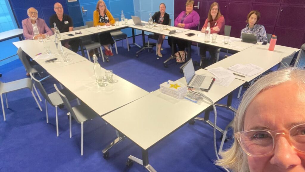 LinkedIn Update for Professionals in Geelong with Sue Ellson